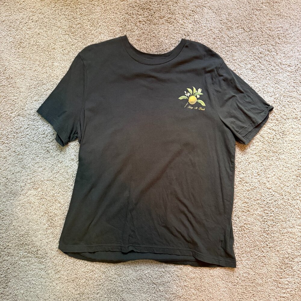 Old Navy “Fresh All Day Every Day” Graphic Tee (XL)